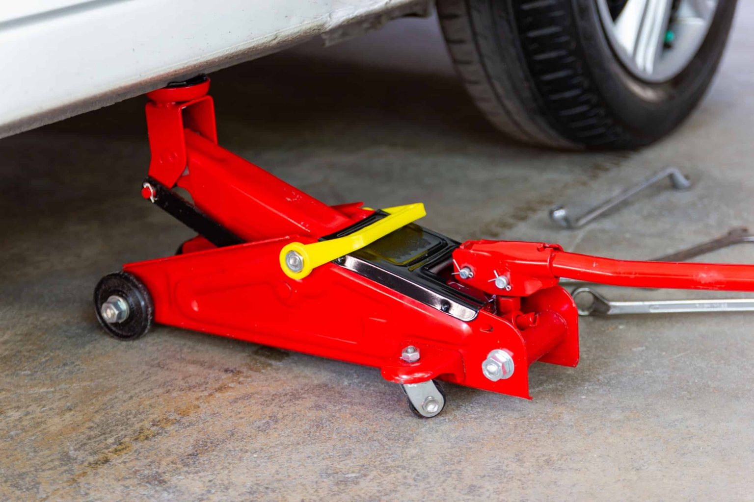 Los 10 mejores gatos hidráulicos para coche - Motorpedia.net